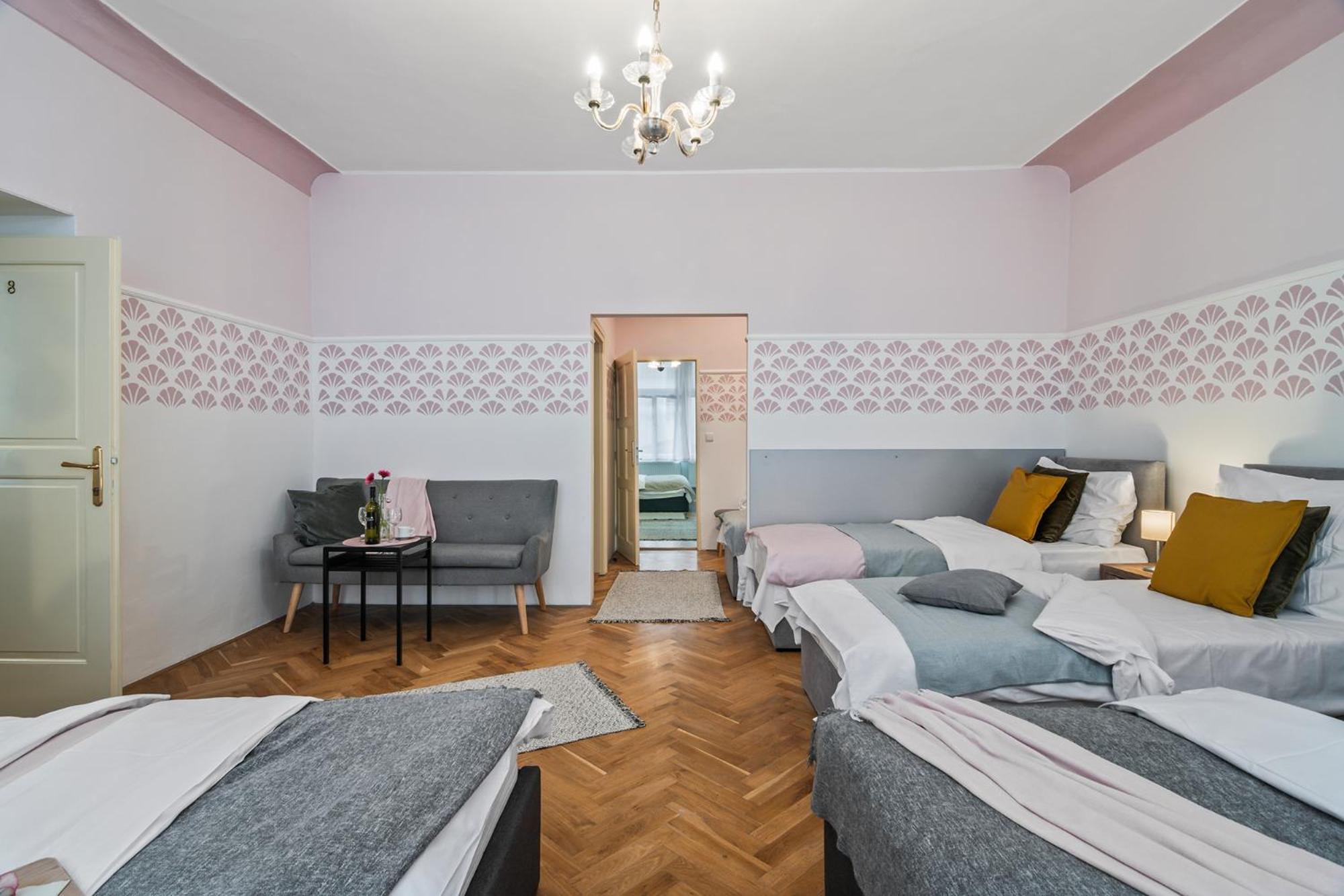 Charles Bridge Historical Apts By Michal&Friends Prague Luaran gambar